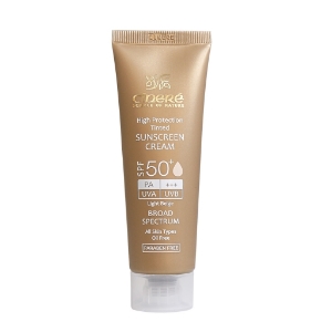 کرم ضد آفتاب رنگی SPF50 فاقد چربی سینره - بژ طبیعی